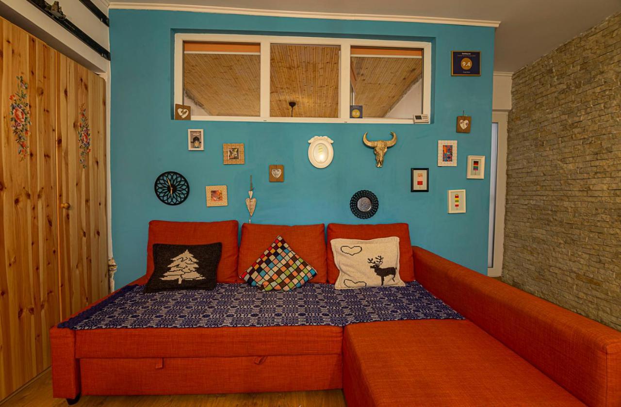 Casa Sara Apartment ซินายา ภายนอก รูปภาพ